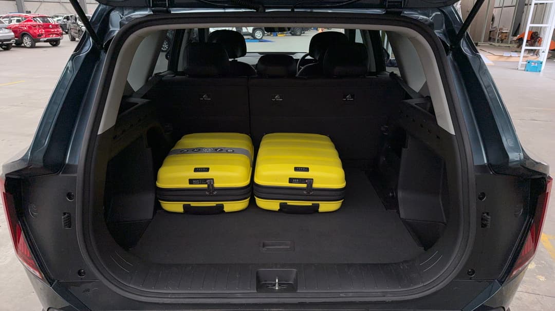 2024 Kia Ev5 Air 2WD Sr, Automatic, 23917 km, Boot Inside View with Luggage