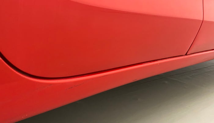 2018 Maruti Swift ZXI PLUS, Petrol, Manual, 63,200 km, Right running board - Minor scratches