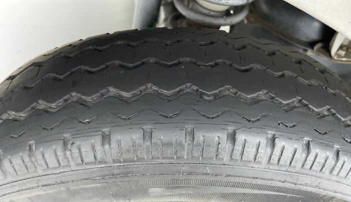 2019 Maruti Eeco 7 STR, Petrol, Manual, 24,895 km, Right Rear Tyre Tread