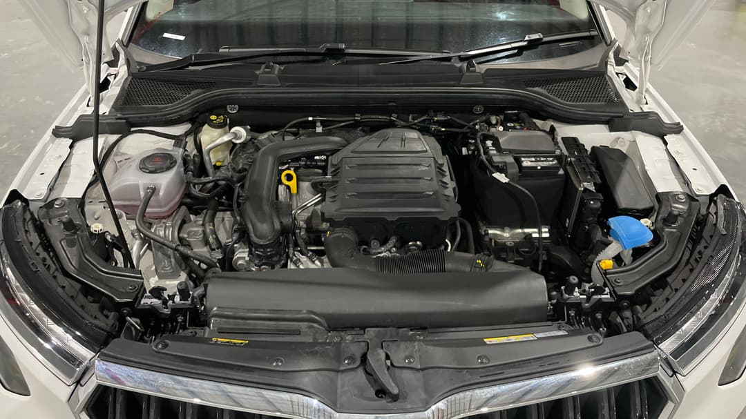 2025 SKODA Kamiq 85tsi Select, Automatic, 5527 km, Open Bonnet (Engine)