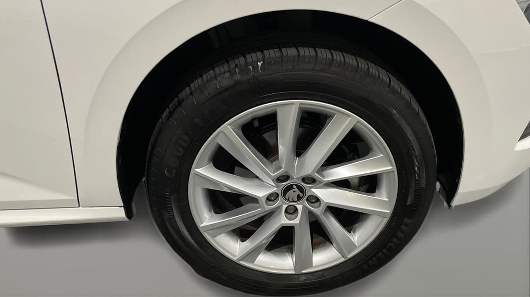 2025 SKODA Kamiq 85tsi Select, Automatic, 5527 km, Right Front Wheel
