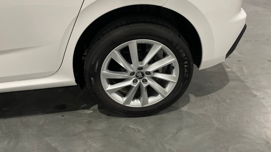 2025 SKODA Kamiq 85tsi Select, Automatic, 5527 km, Left Rear Wheel