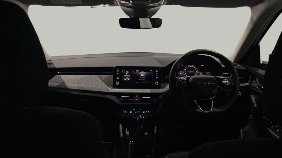 2025 SKODA Kamiq 85tsi Select, Automatic, 5527 km, Dashboard View