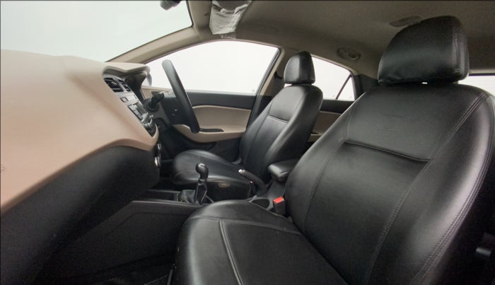 2016 Hyundai Elite i20 SPORTZ 1.2, Petrol, Manual, 1,01,400 km, Right Side Front Door Cabin