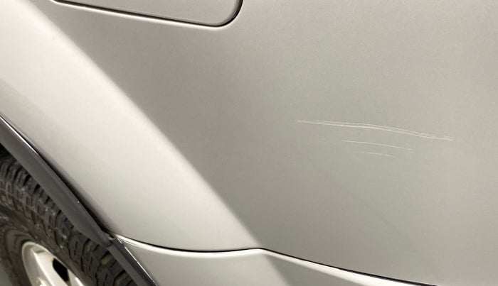 2014 Mahindra XUV500 W8 FWD, Diesel, Manual, 87,861 km, Left quarter panel - Minor scratches