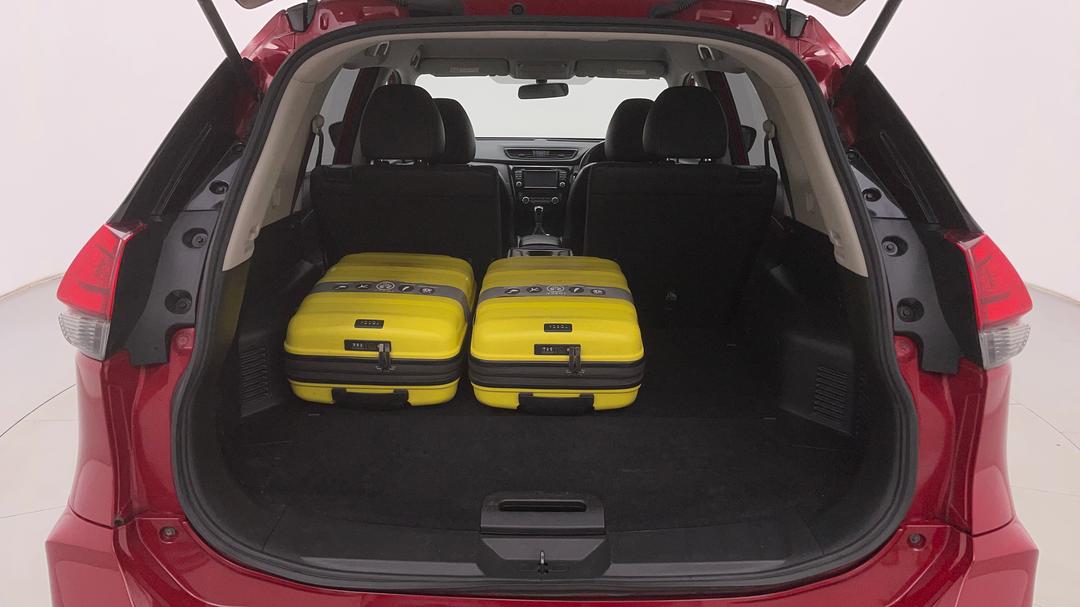 2018 Nissan X-trail St-l (2wd), Automatic, 66354 km, Boot Inside View with Luggage