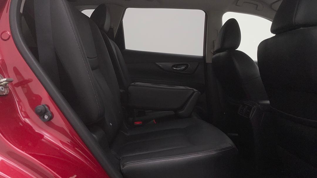 2018 Nissan X-trail St-l (2wd), Automatic, 66354 km, Right Side Rear Door Cabin View