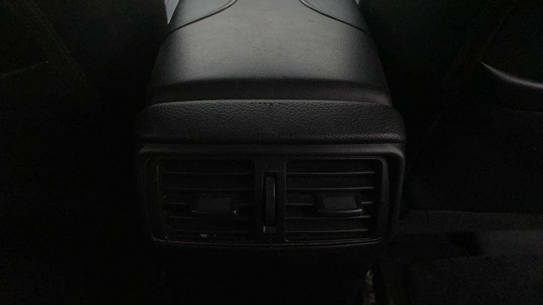 2018 Nissan X-trail St-l (2wd), Automatic, 66354 km, Rear A/C Vent