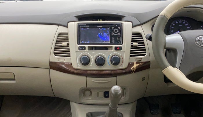 2013 Toyota Innova 2.5 GX 7 STR, Diesel, Manual, 1,28,373 km, Air Conditioner