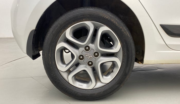 2019 Hyundai Elite i20 1.2  ASTA (O) CVT, Petrol, Automatic, 11,462 km, Right Rear Wheel