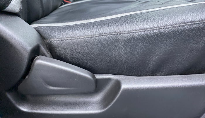 2019 Datsun Redi Go A, Petrol, Manual, 21,192 km, Driver Side Adjustment Panel