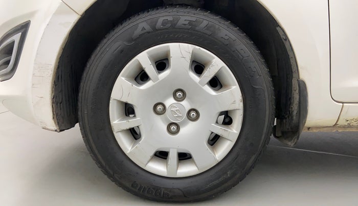 2012 Hyundai i20 MAGNA O 1.2, Petrol, Manual, 27,449 km, Left Front Wheel