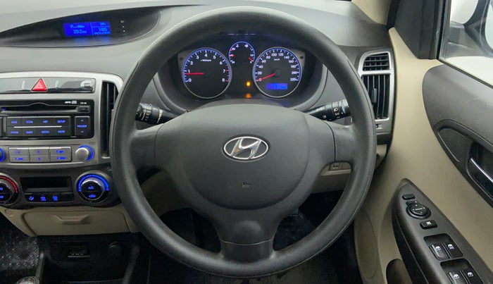 2012 Hyundai i20 MAGNA O 1.2, Petrol, Manual, 27,449 km, Steering Wheel Close Up
