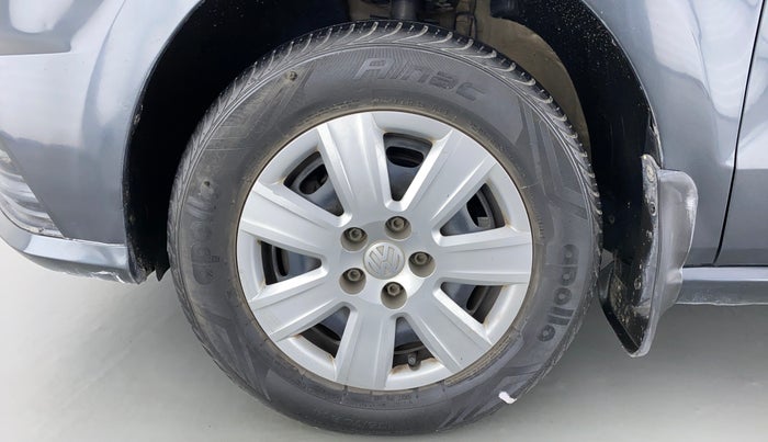 2017 Volkswagen Ameo TRENDLINE 1.2, Petrol, Manual, 39,642 km, Left Front Wheel