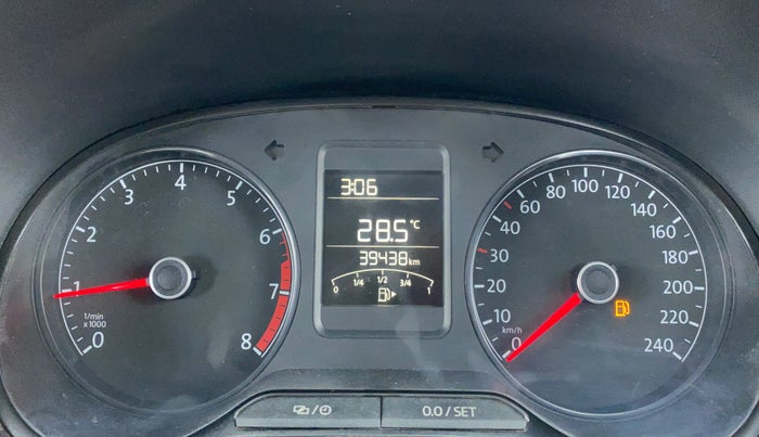 2017 Volkswagen Ameo TRENDLINE 1.2, Petrol, Manual, 39,642 km, Odometer Image
