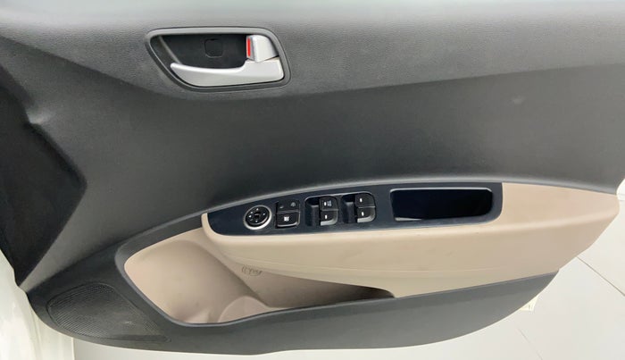 2017 Hyundai Grand i10 Sportz1.2 CRDI, Diesel, Manual, 42,884 km, Driver Side Door Panels Control