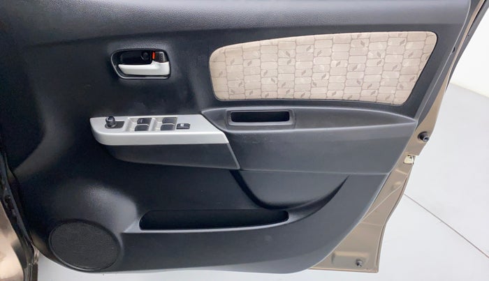 2014 Maruti Wagon R 1.0 VXI, Petrol, Manual, 48,408 km, Driver Side Door Panels Control