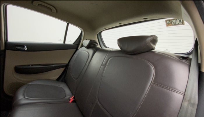 2013 Hyundai i20 SPORTZ 1.2, Petrol, Manual, 51,562 km, Right Side Rear Door Cabin