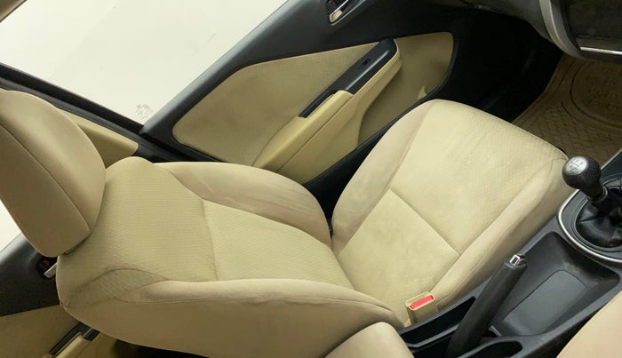 2017 Honda City 1.5L I-VTEC V MT, Petrol, Manual, 64,556 km, Front left seat (passenger seat) - Cover slightly stained