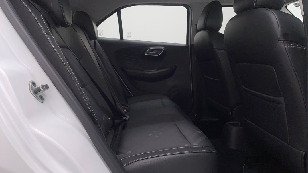 2022 MG Mg3 Auto Excite (with Navigation), Automatic, 39586 km, Right Side Rear Door Cabin View