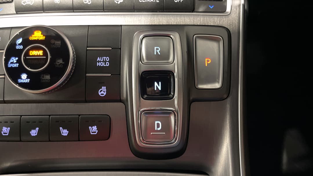2022 Hyundai Santa Fe Highlander Crdi (AWD), Automatic, 62121 km, Gear Lever 