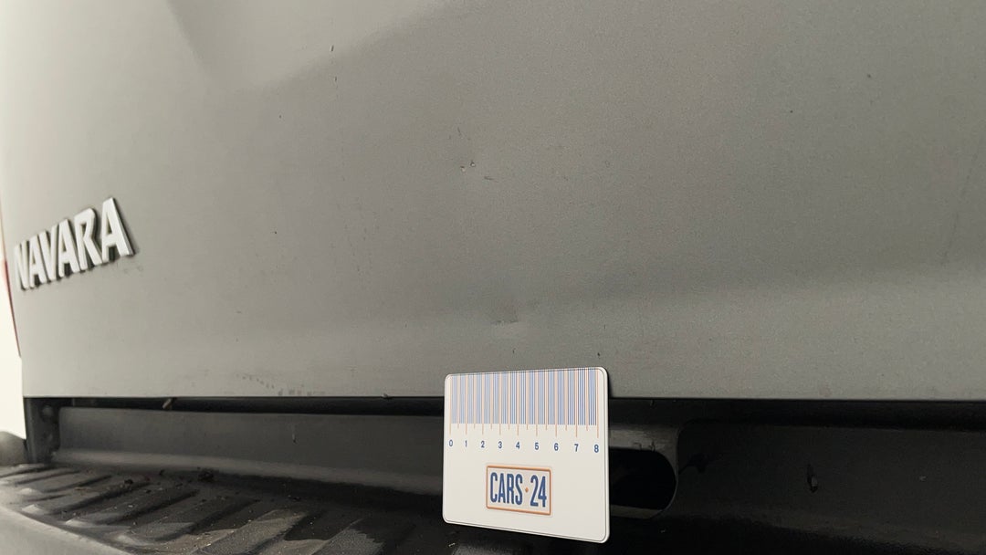 Boot / Tailgate Tailgate Dent