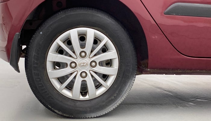 2015 Hyundai i10 SPORTZ 1.1 IRDE2, Petrol, Manual, 31,522 km, Right Rear Wheel