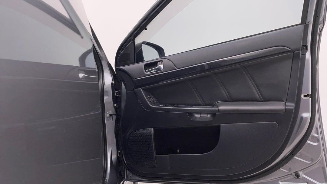 2017 Mitsubishi Lancer Es Sport, Manual, 135655 km, Speaker View