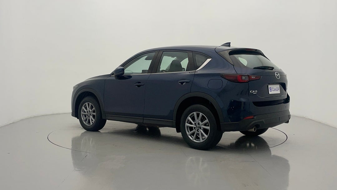 Left Back Diagonal (45- Degree) View