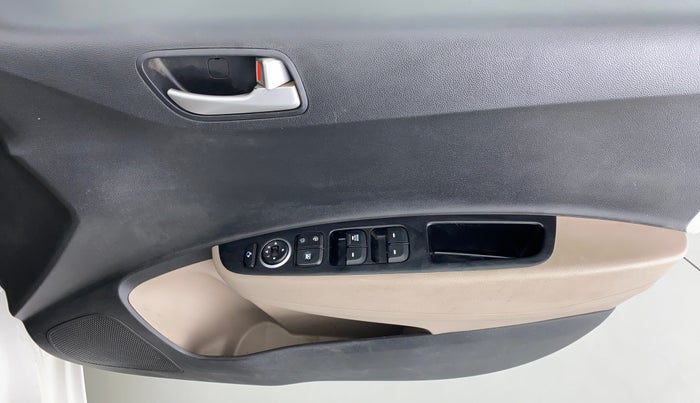 2015 Hyundai Xcent S 1.2, Petrol, Manual, 35,736 km, Driver Side Door Panels Control