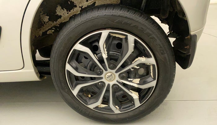 2016 Maruti Wagon R 1.0 VXI AMT, Petrol, Automatic, 18,197 km, Left Rear Wheel