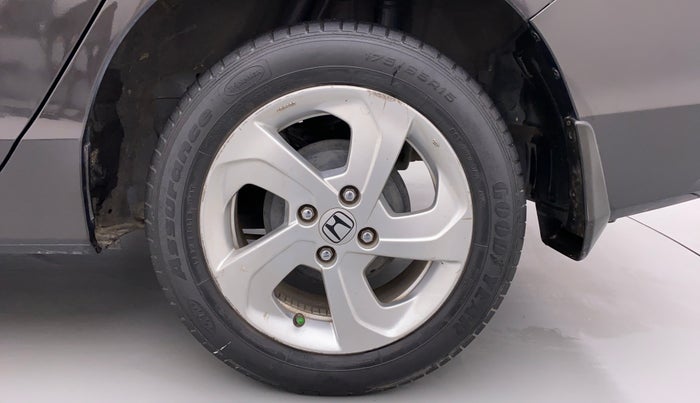 2017 Honda City V MT PETROL, Petrol, Manual, 60,842 km, Left Rear Wheel