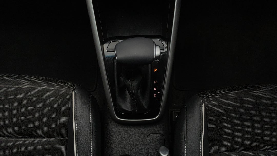 2020 Kia Rio Gt-line, Automatic, 16393 km, Gear Lever 