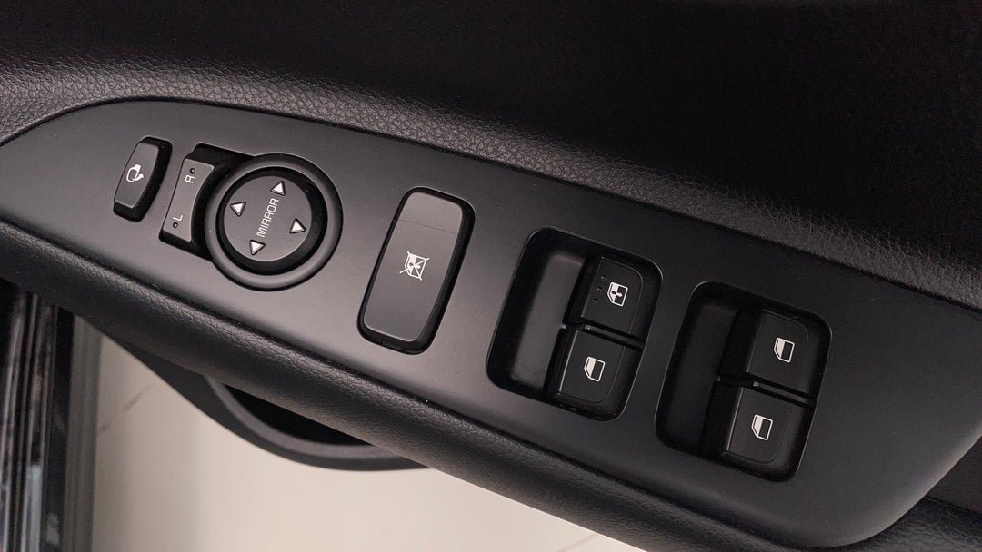 2020 Kia Rio Gt-line, Automatic, 16393 km, Drivers Side Door Panel Controls