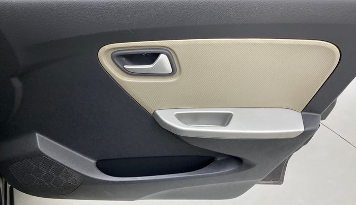 2018 Maruti Alto K10 VXI P, Petrol, Manual, 15,059 km, Driver Side Door Panels Control