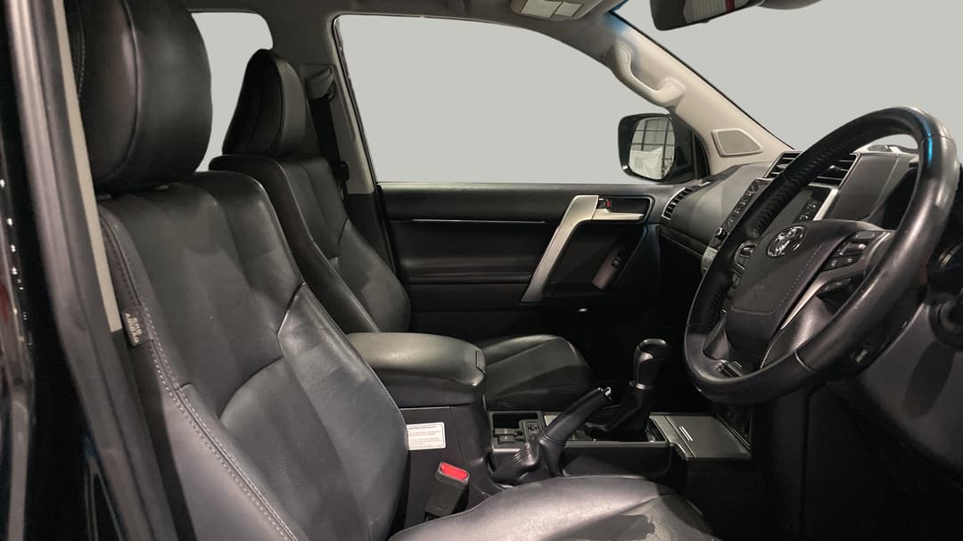 2021 Toyota Landcruiser Prado Vx, Automatic, 78561 km, Right Side Front Door Cabin View
