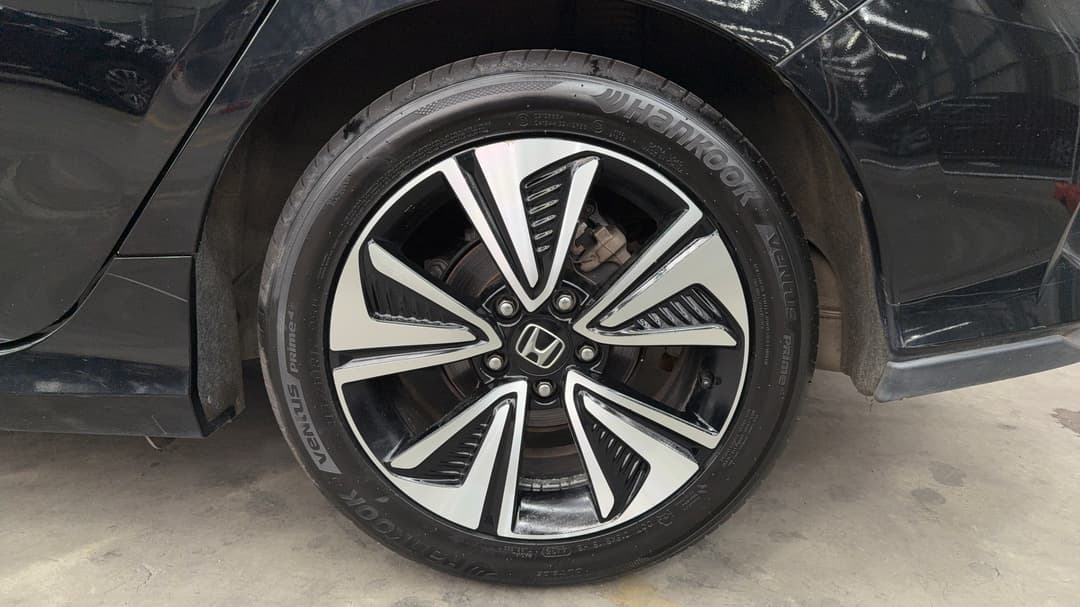 2018 Honda Civic Vti-lx, Automatic, 63083 km, Left Rear Wheel