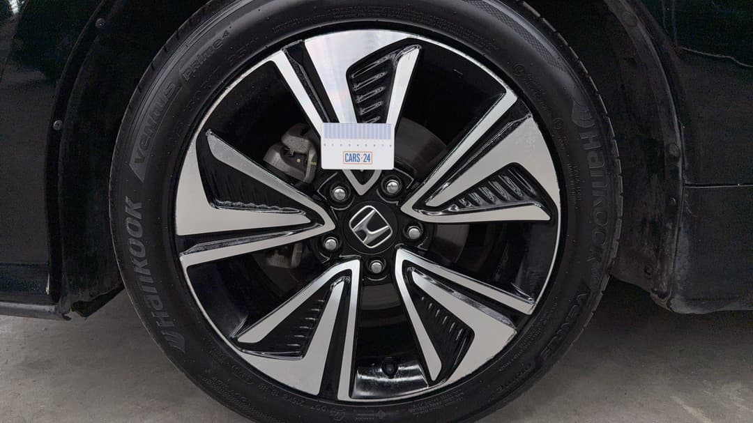 2018 Honda Civic Vti-lx, Automatic, 63083 km, Wheels Rim Front LHS Gutter Rash