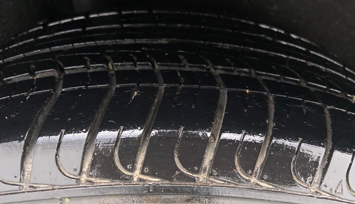 2015 Ford Ecosport 1.5 TITANIUMTDCI OPT, Diesel, Manual, 52,614 km, Right Rear Tyre Tread