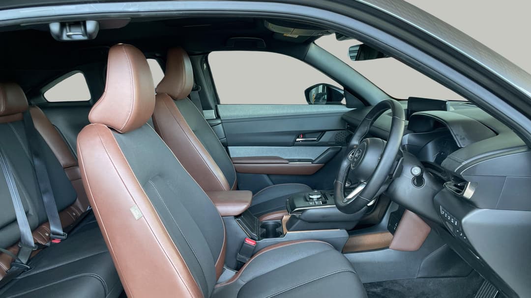 2022 Mazda Mx-30 G20e Astina Mhev, Automatic, 52670 km, Right Side Front Door Cabin View