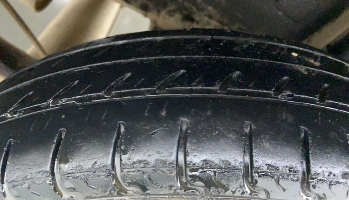 2018 Datsun Redi Go T (O), CNG, Manual, 71,266 km, Left Rear Tyre Tread