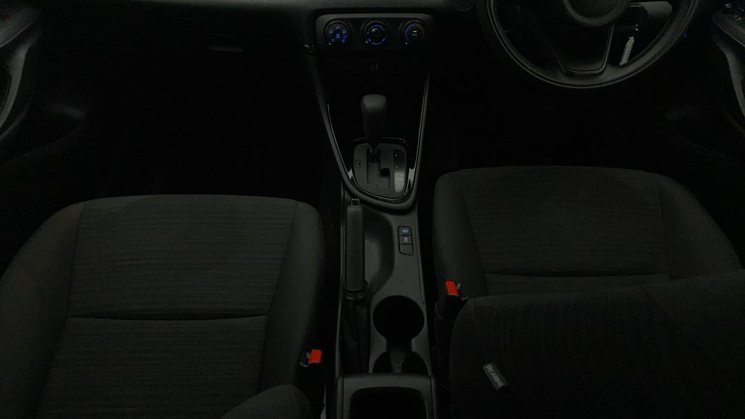 2023 Toyota Yaris Ascent Sport, Automatic, 55144 km, Center Console