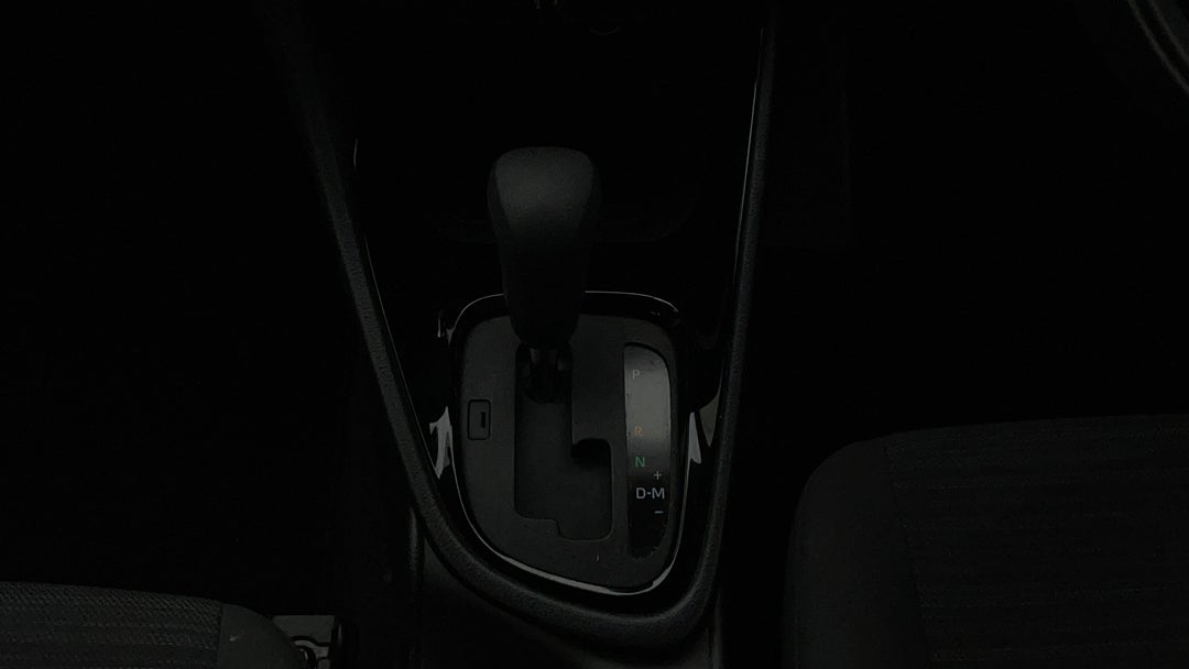 2023 Toyota Yaris Ascent Sport, Automatic, 55144 km, Gear Lever 