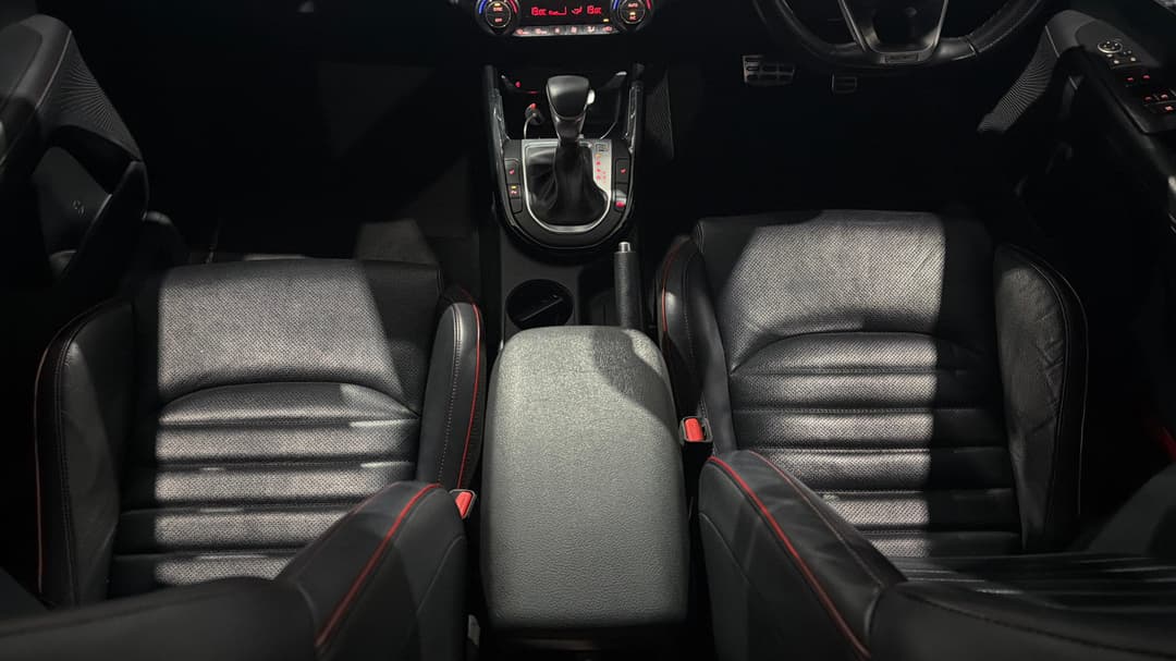 2021 Kia Cerato Gt Safety Pack, Automatic, 91883 km, Center Console