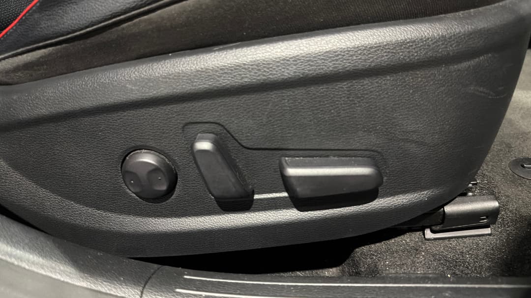 2021 Kia Cerato Gt Safety Pack, Automatic, 91883 km, Drivers Side Adjustment Panel