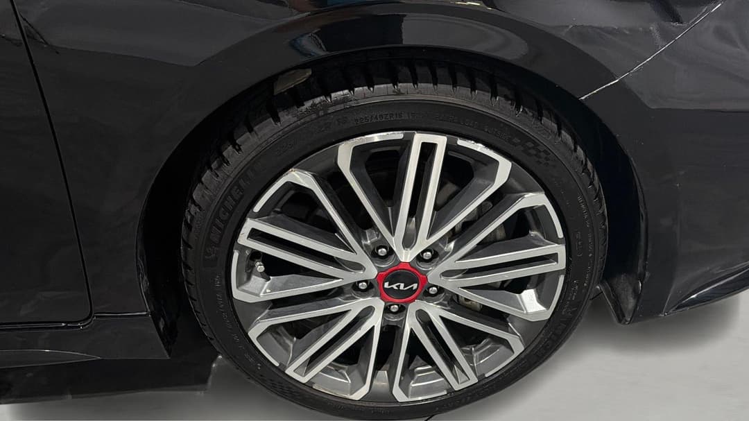 2021 Kia Cerato Gt Safety Pack, Automatic, 91883 km, Right Front Wheel