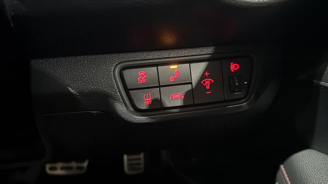 2021 Kia Cerato Gt Safety Pack, Automatic, 91883 km, Utility Switches/Buttons