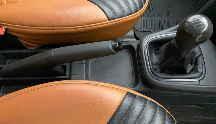 2016 Volkswagen Polo TRENDLINE 1.2L PETROL, Petrol, Manual, 62,799 km, Gear Lever