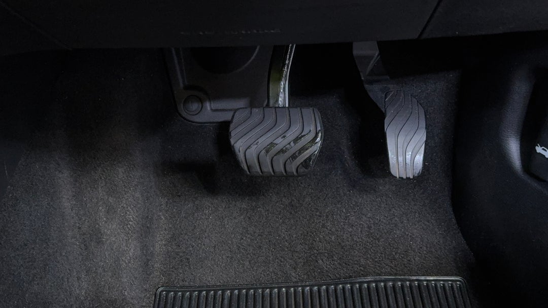 2024 Mitsubishi Outlander Es 5 Seat (2wd), Automatic, 53436 km, Pedals and Footmat