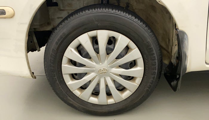 2011 Toyota Etios G, Petrol, Manual, 68,931 km, Left Front Wheel